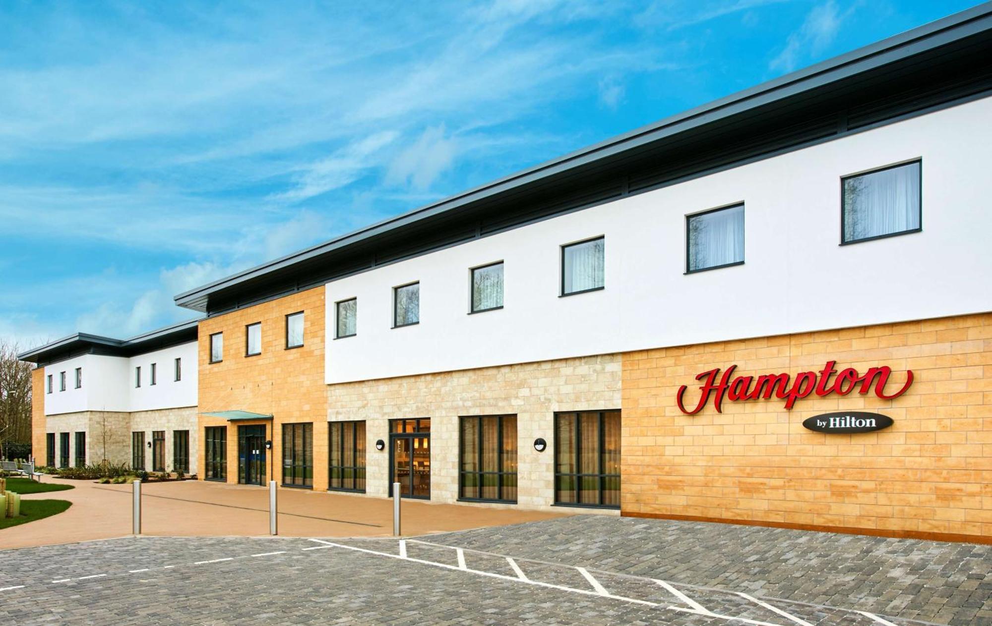 Hampton By Hilton Oxford Hotel Exterior photo